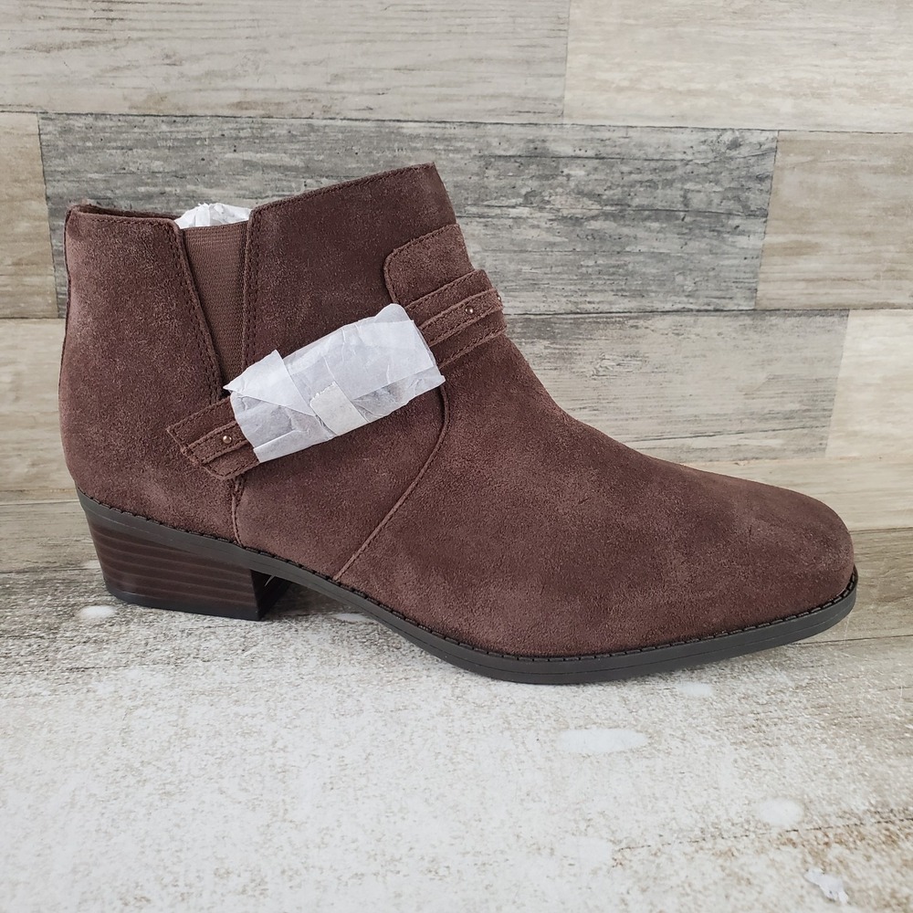 Clarks Danyelle Wish Womens Ankle Boots Sz 10 W Brown Suede Studded Buckle Strap